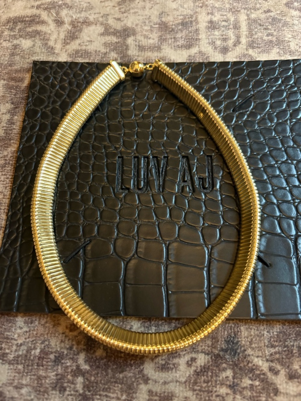 Luv AJ flex snake chain necklace gold - Picture 6 of 6